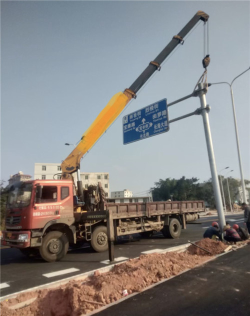 盘山县设备吊装租赁吊车要用多大吊车